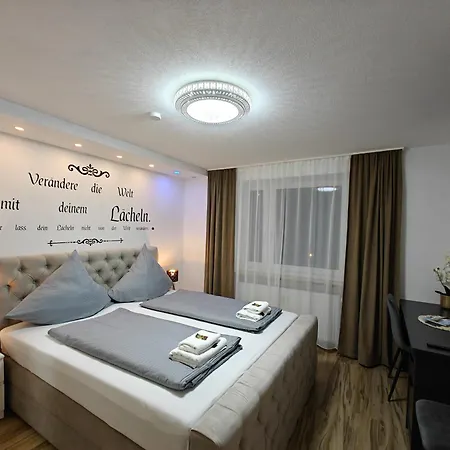 Modern Neuburg Sp - Neu - 2 Zimmer, Komfort, Ausgestattet, Smart Tv, Wi-fi Lejlighed